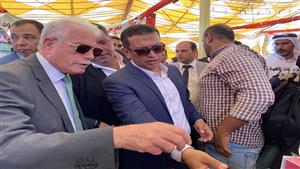 تخفيضات 30%.. محافظ جنوب سيناء يفتتح معرض "أهلا مدارس" بالطور - فيديو وصور 