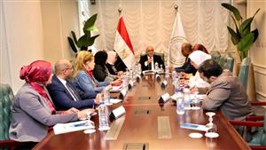 وزير التعليم يراجع لائحة النظام والانضباط المدرسي.. ما التفاصيل؟