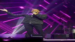 ليلة ساحرة.. محمد حماقي يشعل حفل "موسم الكويت " بحضور كامل العدد (صور) 