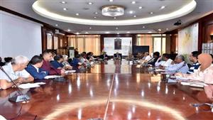 وفد وزارة التخطيط يزور الأقصر لمتابعة سير العمل بمنظومة المراكز التكنولوجية