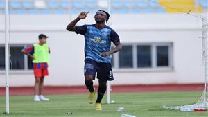 فيستون ماييلي يغادر معسكر بيراميدز للانضمام لمنتخب الكونغو  