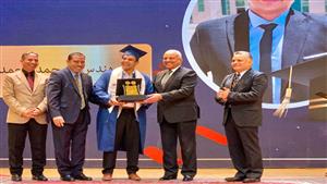 فيديو.. جامعة السويس تكرم المتفوقين في أول دفعة لكلية الهندسة