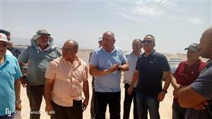 رئيس "القناة للكهرباء" يتابع أعمال توصيل التيار لمشروع الريف المصري بجنوب سيناء
