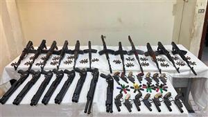  "ترسانة سلاح وذخيرة داخل شقة مستأجرة".. ضبط عنصرين إجراميين في أسيوط