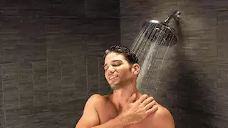 لهذه الأسباب.. تجنب الاستحمام قبل النوم مباشرة