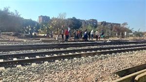 "الموتوسيكل طار خبط في التوكتوك".. ارتفاع ضحايا قطار سوهاج إلى 4 وفيات