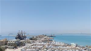 وصول 400 سيارة لميناء بورتوفيق بالسويس