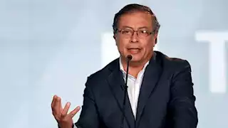 رئيس كولومبيا يدعو إلى محاكمة ترامب.. ما السبب؟