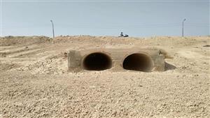 تحسبا لتقلبات الطقس وهطول أمطار.. تطهير مخرات السيول بالمنيا