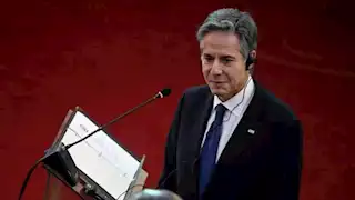 بعد الهجوم على بلينكن.. اعتقال صحفي بالقوة من مؤتمر الخارجية الأمريكية (فيديو)