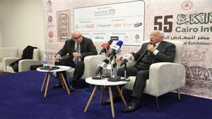 معرض الكتاب.. علي الدين هلال: سميت ابني على اسم أحمد بهاء الدين لأنه أثر في حياتي