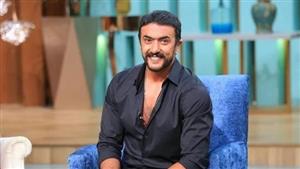 بسبب "حق عرب".. الجمهور يحتفل بـ أحمد العوضي في شارع المعز – فيديو