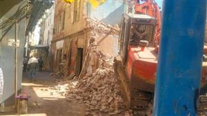 لخطورته الداهمة.. إزالة منزل حتى سطح الأرض في البحيرة 