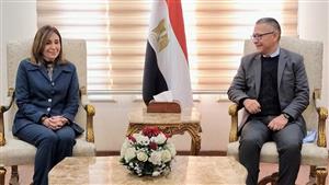 وزيرة الثقافة تستقبل نظيرها الفنزويلي وتثمن مشاركته بمعرض الكتاب