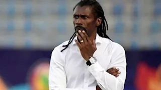 رسميا.. أليو سيسيه يعلن الرحيل من تدريب منتخب ليبيا  