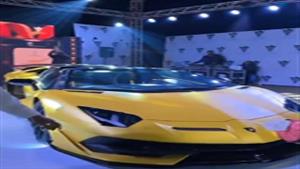 قيمتها 4 ملايين ريال.. سعودي يهدي رجلا سيارة لامبورجيني لسبب غريب