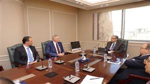 وزير الكهرباء يلتقى قيادات سيمنس الألمانية لبحث التعاون بين البلدين