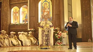 "بنحبك يا ريس".. المشاركون بقداس عيد الميلاد يرحبون بالرئيس السيسي