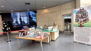 أصحاب الهمم من أصدقاء متحف الحضارة يصنعون مجسماً لمدينة خضراء  