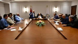 محافظ جنوب سيناء يبحث مشكلات مستأجري الإشغالات بالهضبة