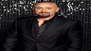 أحمد السقا يقدم جائزة أفضل ممثلة بالمسلسلات في joy awards.. تعرف على الفائزة