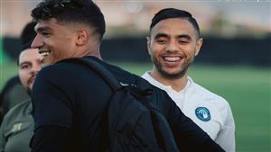"أجواء ودية".. لاعبو الزمالك وبيراميدز يتقابلون قبل ساعات من مباراتهم في كأس السوبر المصري (صور)