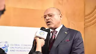 مجانًا.. استخراج شهادات "مزاولة الحرفة" لـ7516 عاملًا بـ"الضبعة" في حضور خبراء روس