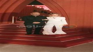 بالصور| مخرجة صاعدة.. أشرف عبدالباقي يحضر افتتاح "الجونة السينمائي" بصحبة ابنته