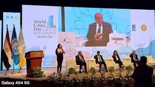 أشرف صبحي: 65% من المجتمع المصري من الشباب