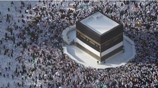 بتقنيات مثيرة.. شاهد كيف يتم حساب أعداد المعتمرين والزائرين بالمسجد الحرام (فيديو)