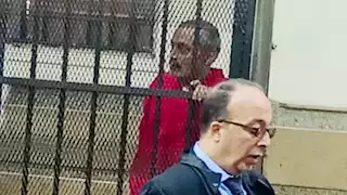 بالبدلة الحمراء.. بدء أولى جلسات استئناف المتهم بقتل جواهرجي أبو العلا