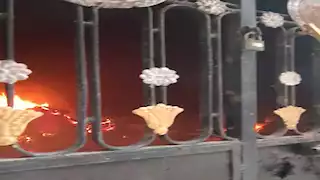   السيطرة على حريق شب في ثلاثة منازل بسوهاج