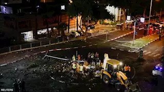 انفجارات وحرائق.. ماذا حدث في تل أبيب الكبرى؟ (صور وفيديو)