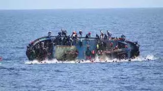 فقدان 25 شخصا بعد انقلاب قارب في شمال غرب نيجيريا