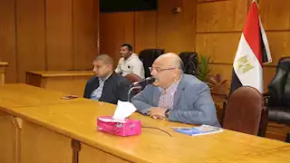 محافظ القليوبية يجتمع بالمهندسين المكلفين للعمل باليومية