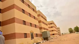 بث مباشر.. محافظ الجيزة يسلم عقود وحدات إسكان الديسمي لمتضرري السيول 