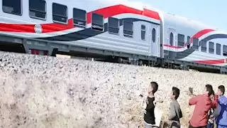 النقل تحذر من ظاهرة خطيرة تتسبب في تعريض حياة الركاب وسائقى القطارات للخطر