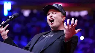 طردهم فأسسوا شركة لمنافسته| قصة إيلون ماسك وثلاثة من موظفي تسلا السابقين