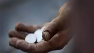 تزامنًا مع عيد الفطر.. عقوبات مشددة للمتسولين في القانون المصري