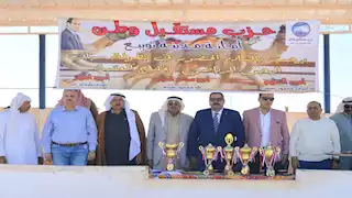 فوز قبيلة "المزينة" بالسيف الذهبي في مهرجان سباق الهجن التنشيطي بنويبع (صور)