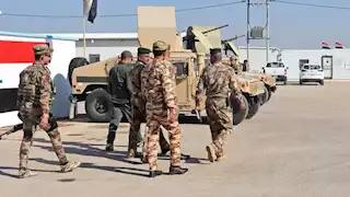 "بدنا نرجع".. جنود سوريون هاربون يتظاهرون في العراق للعودة إلى بلادهم (فيديو)