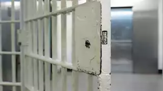 تحت الأرض بلا ضوء.. ماذا نعرف عن سجن "راكيفيت" الإسرائيلي لتعذيب الفلسطينيين؟