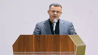 وزير التعليم السوري: لا "تأليه" للحاكم في المناهج التعليمية الجديدة