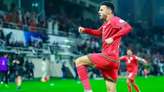 بـ10 لاعبين.. عُمان إلى نهائي كأس الخليج على حساب السعودية