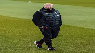 "الأفضل في العالم".. سلوت يتغنى بمحمد صلاح بعد الفوز على توتنهام