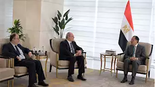 رئيس الوزراء يؤكد دعم مصر الكامل لـ "لبُنان" خلال الفترة المُقبلة