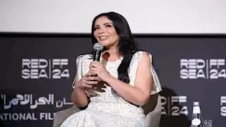 منى زكي: "فيه منتج قالي مفيش ستات يتكتب اسمها قبل الرجالة.. وخوفي من الناس بقى أقل"