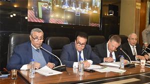 "مقدرش أخلي كل واحد جنب بيته".. مفاجأة من وزير الصحة بشأن تكليف الصيدلة