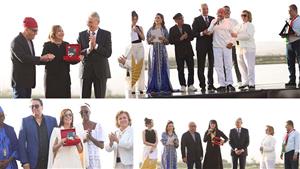 تكريم نجوم أفلام خيري بشارة في ختام "الأقصر الأفريقي" - صور