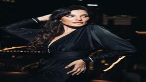 نادين نسيب نجيم تحضع لجلسة تصوير جريئة.. والجمهور يغازلها (صور)